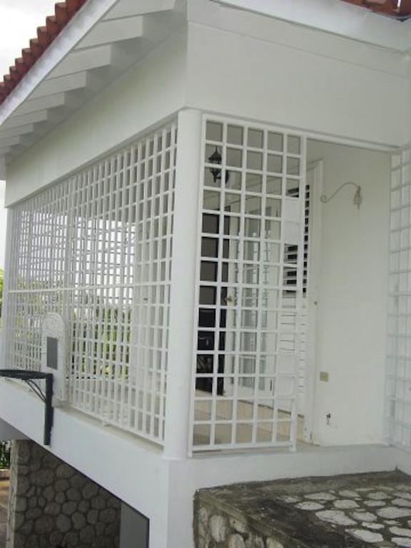 Hill Top Kingston Jamaica Ruang foto