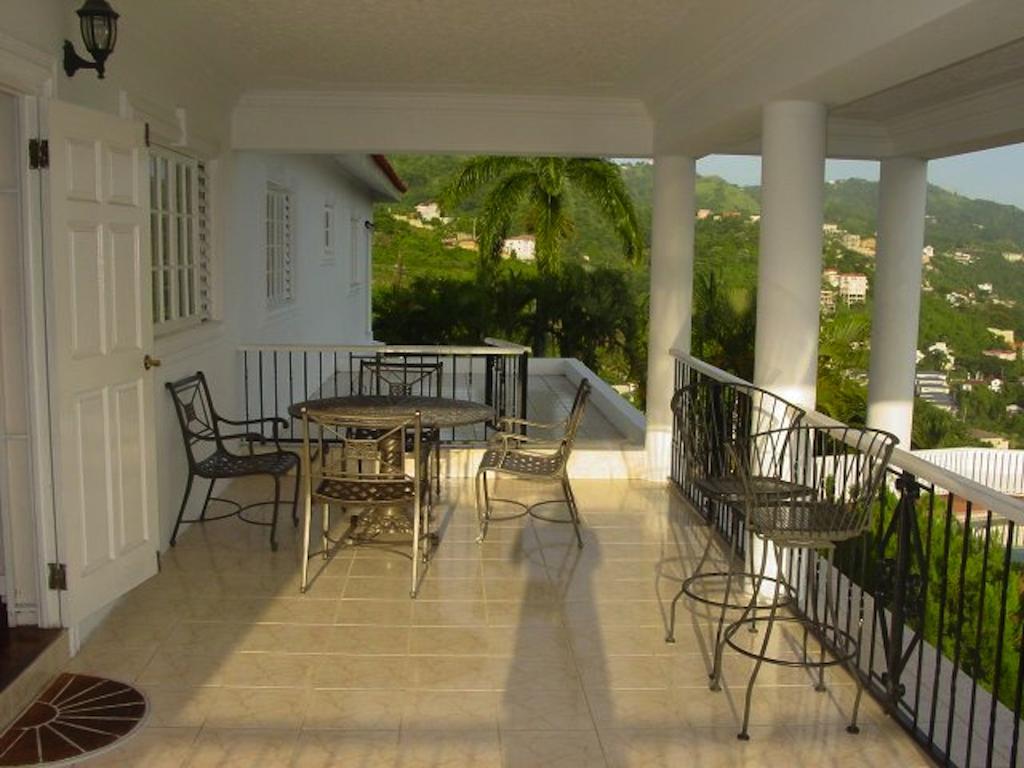 Hill Top Kingston Jamaica Ruang foto